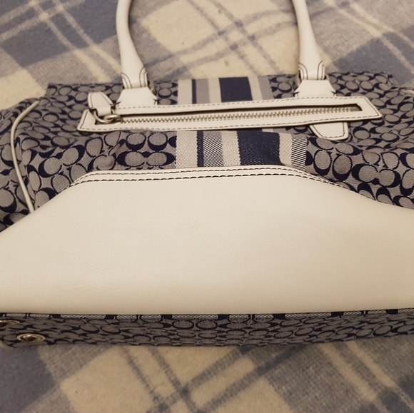 Coach handbag - Picture 3 of 6